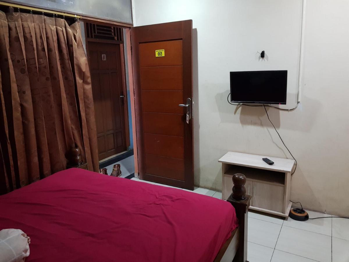 Hotel Alifah 1 Syariah Rawabokor Dua Ngoại thất bức ảnh